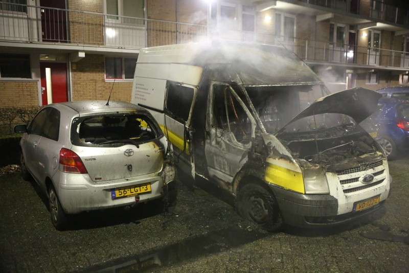Werkbus uitgebrand in Den Bosch