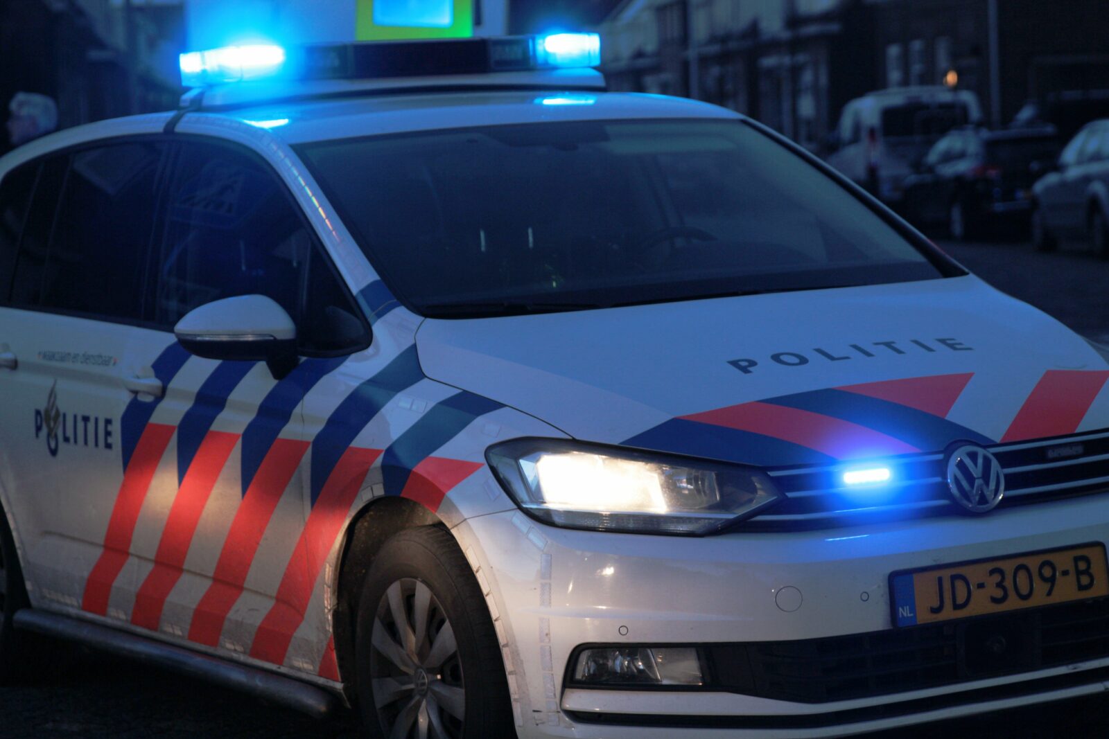 Politieauto blauw blauw ter plaatsen bij een incident