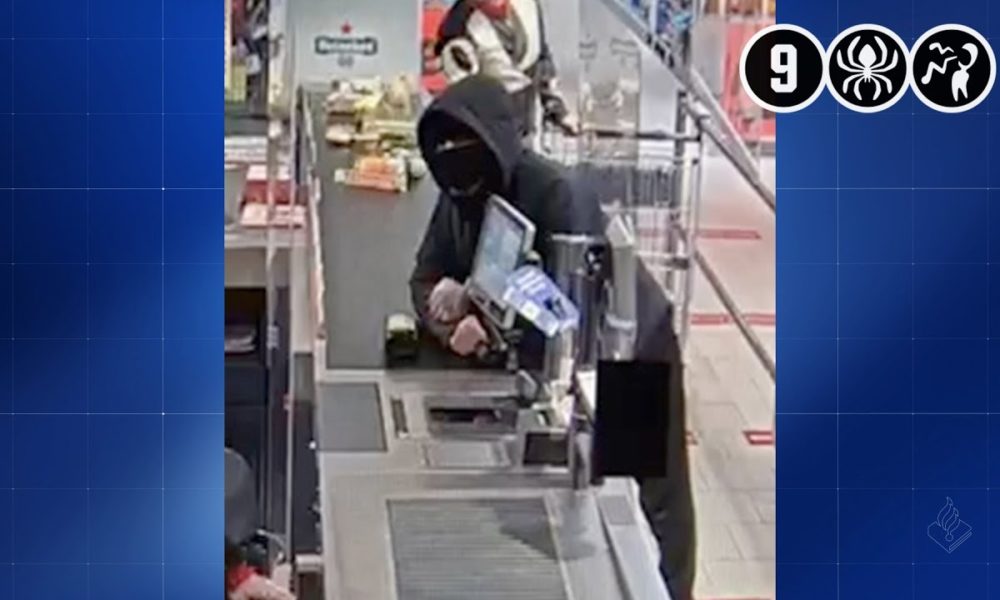 Overvaller bij Lidl krijgt zelf kassa niet open -.