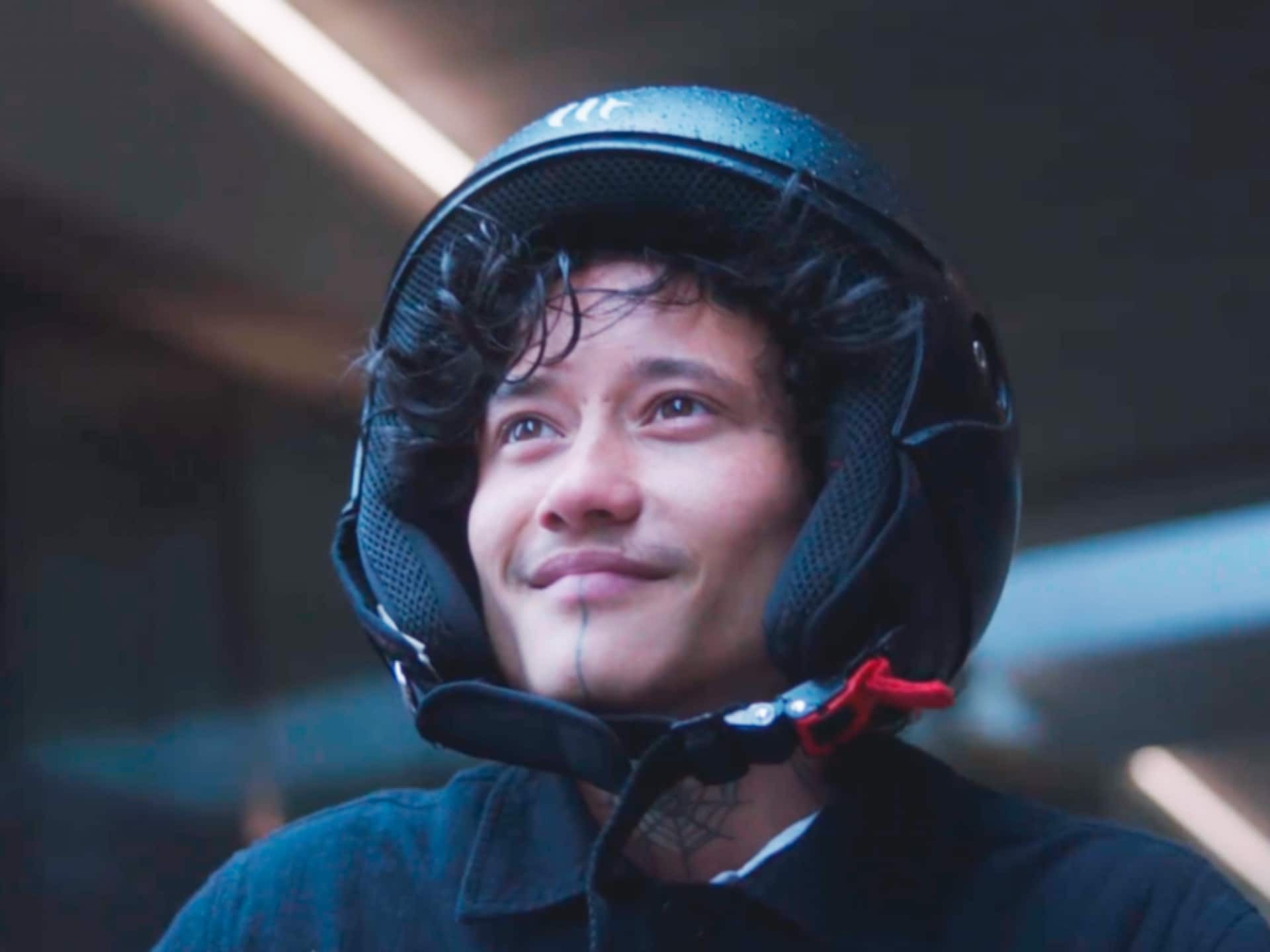 Nederlandse acteur Sky James Bronkhorst op 27-jarige leeftijd overleden -  112Vandaag