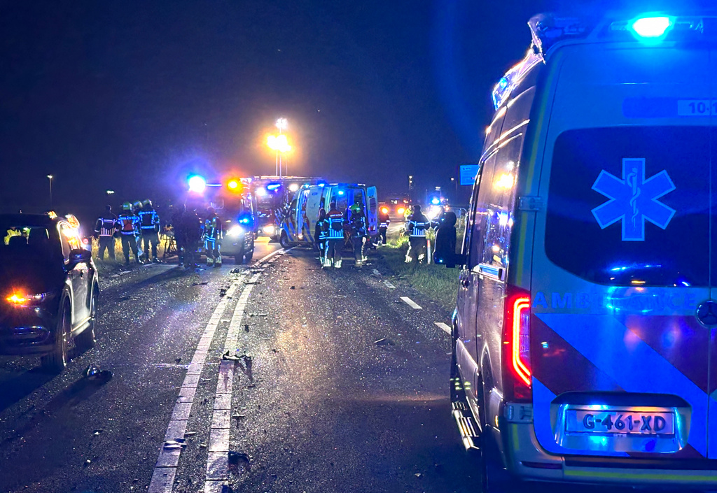 Twee doden na ernstig verkeersongeval. Twee doden na ernstig verkeersongeval.